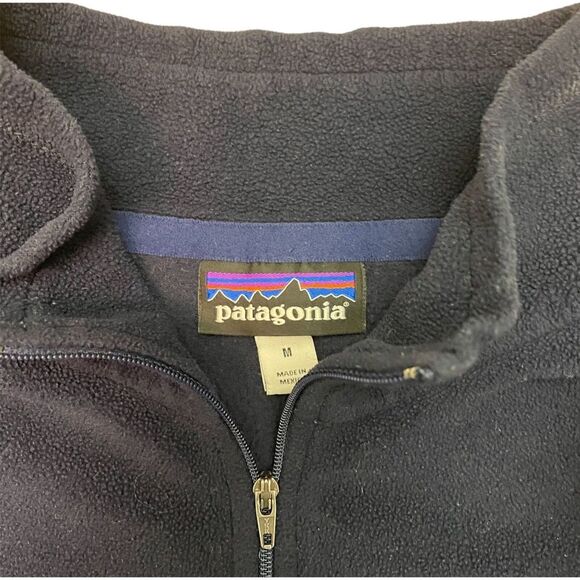 Men's Patagonia Lightweight Navy Fleece Pullover - Half Zip - Medium - Picture 3 of 4